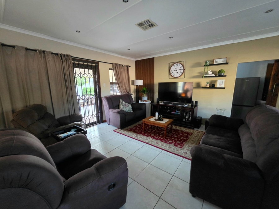 4 Bedroom Property for Sale in Blydeville Northern Cape